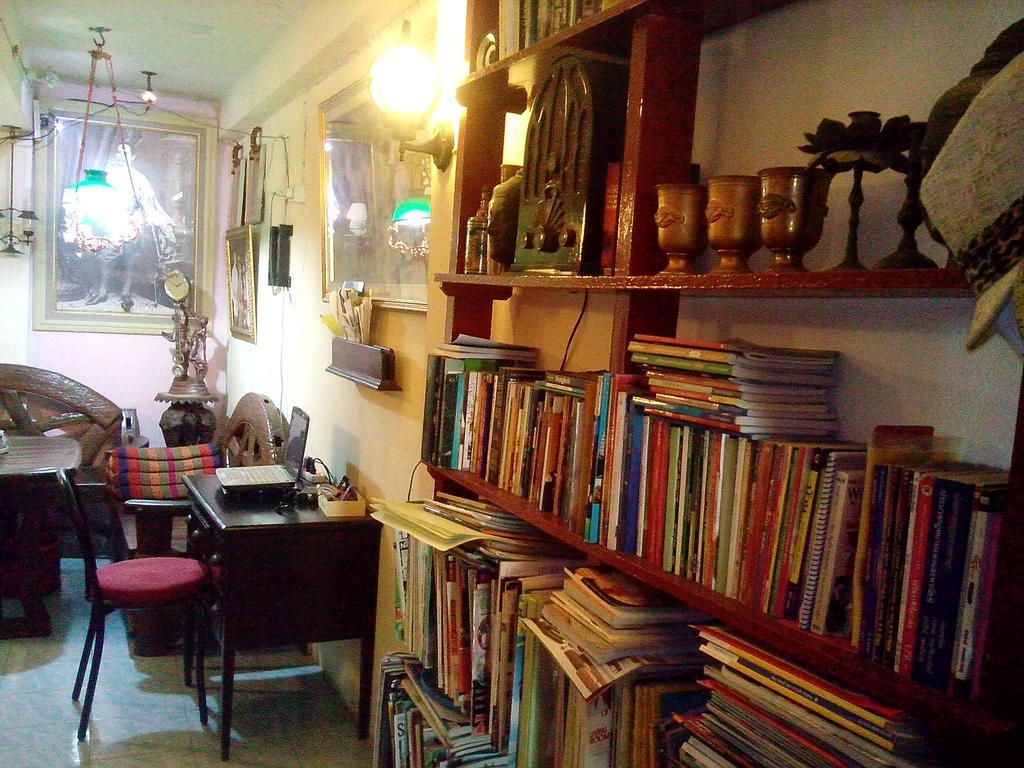Cafe De Baan Raow Otel Bangkok Dış mekan fotoğraf