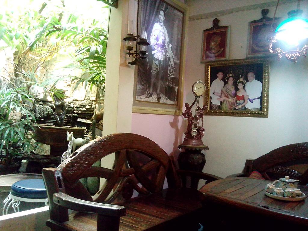 Cafe De Baan Raow Otel Bangkok Dış mekan fotoğraf