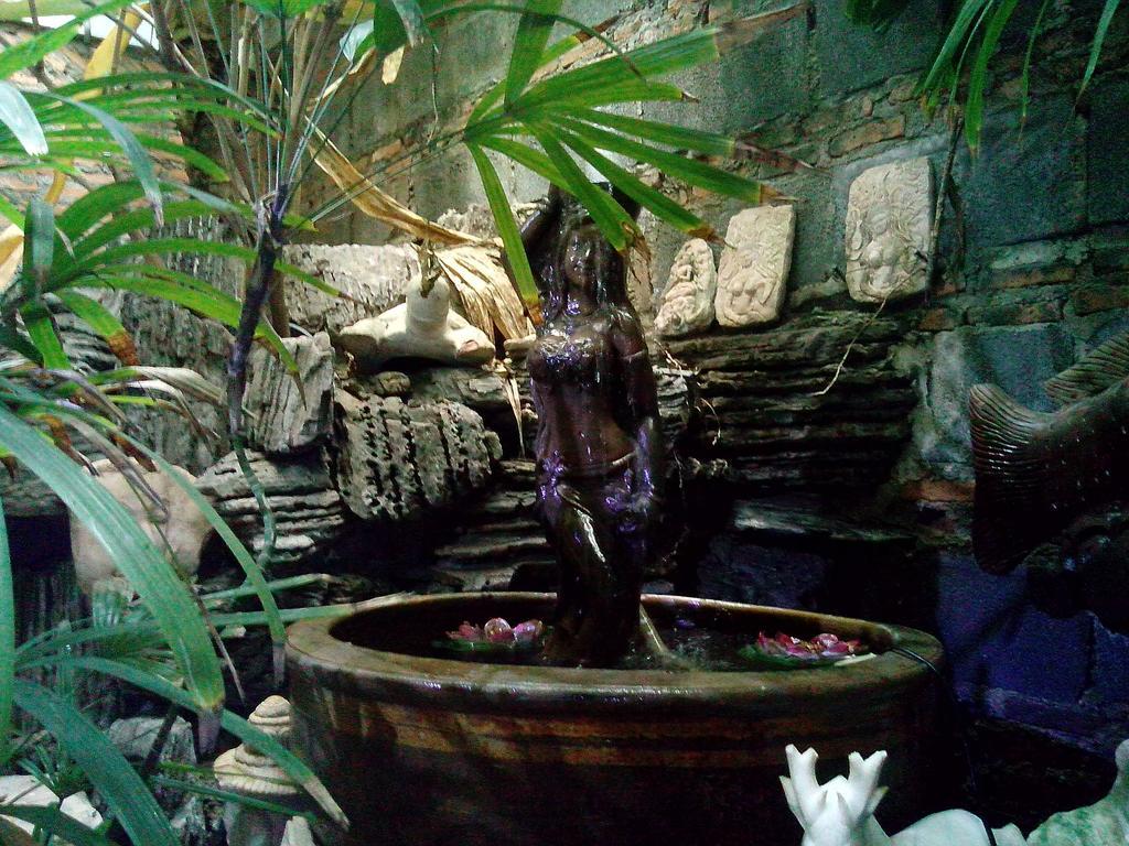 Cafe De Baan Raow Otel Bangkok Dış mekan fotoğraf